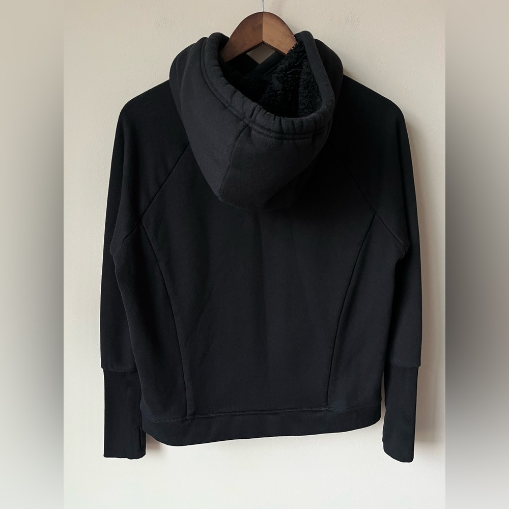 SOLD - alo Sherpa Lined Frost Hoodie (size S) - Picture 4 of 4